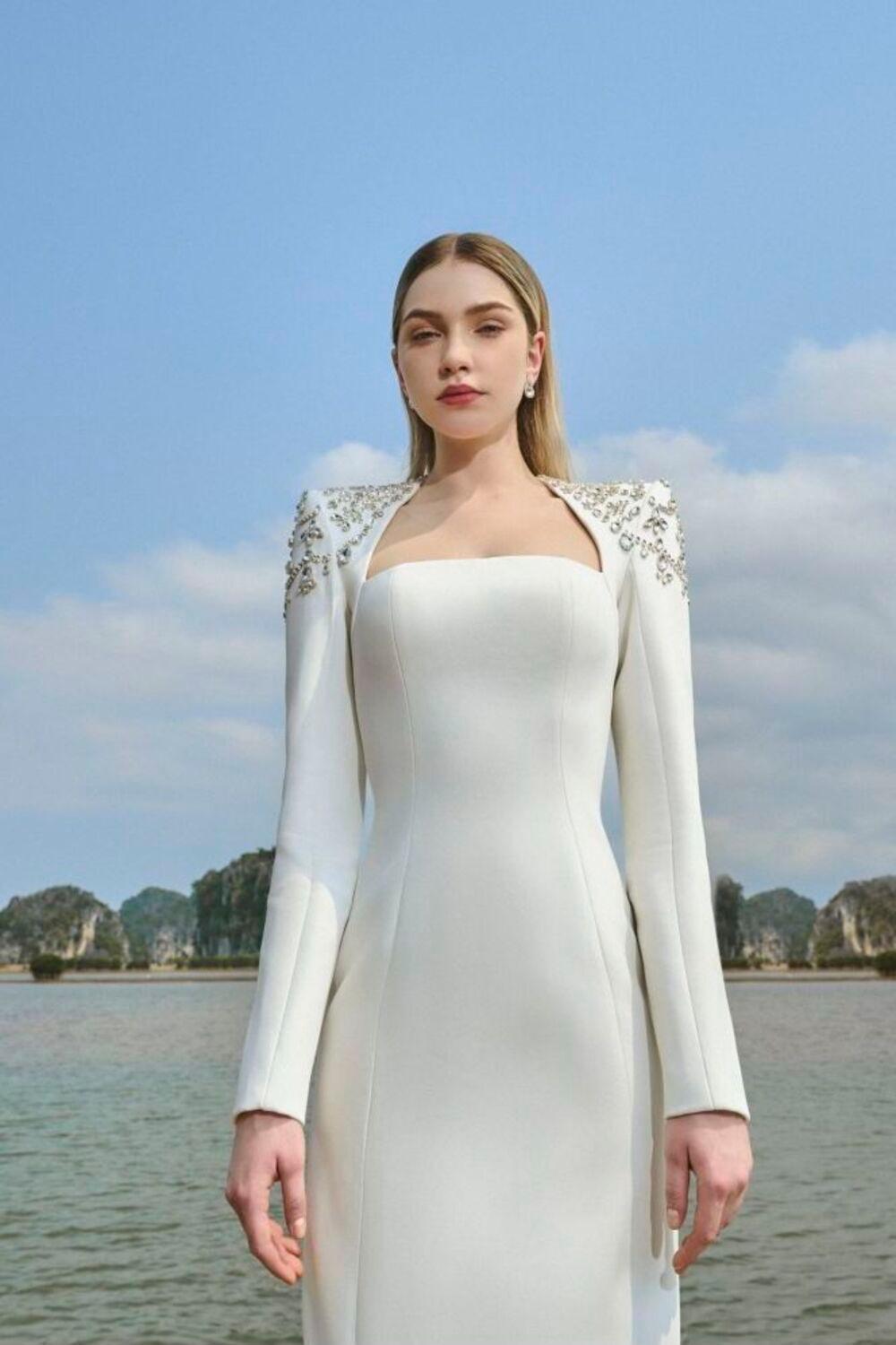 Adeline Bodycon Long Sleeved Crepe Floor Length Dress - MEAN BLVD