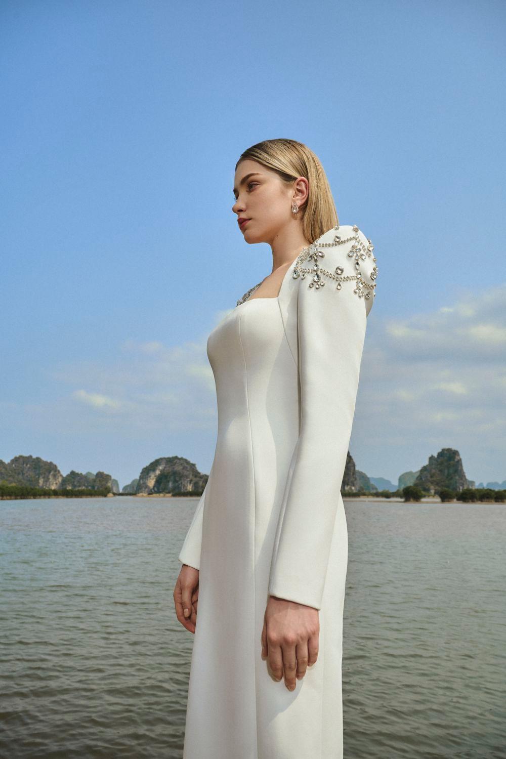 Adeline Bodycon Long Sleeved Crepe Floor Length Dress - MEAN BLVD