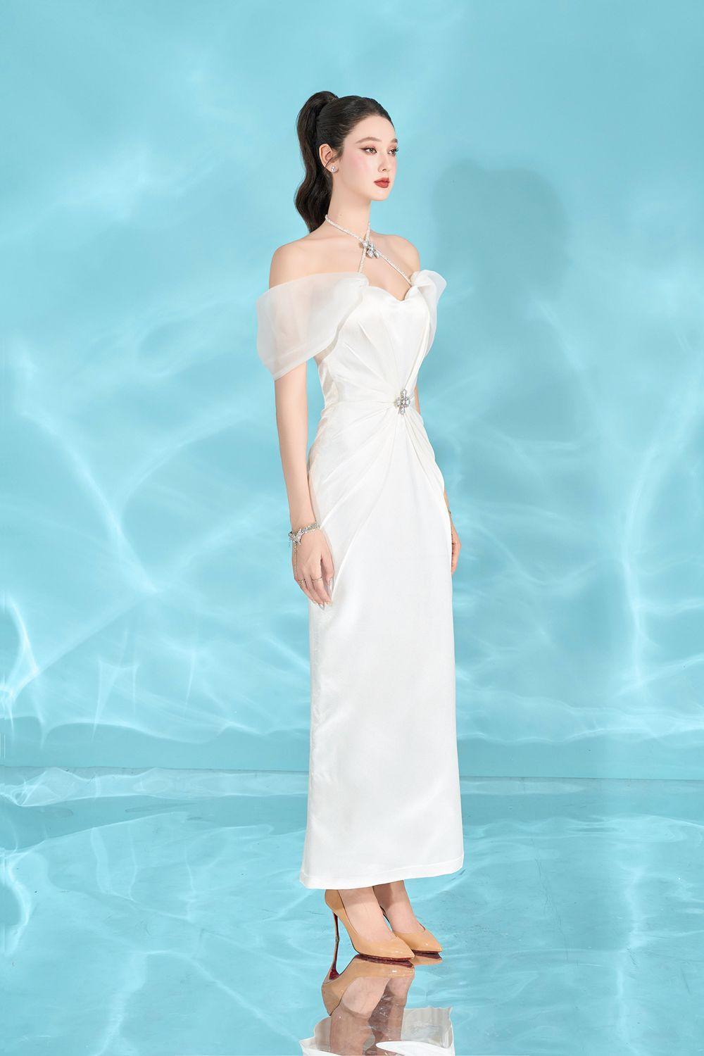 Amelia Sheath Halter Neck Silk Ankle Length Dress - MEAN BLVD