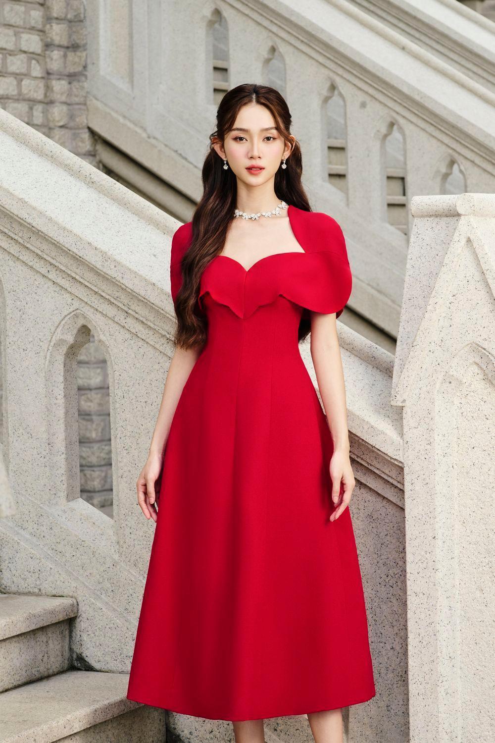 Women's Amore A-Line Queen Anne Neck Silk Crepe Midi Dress S/M/L Red Mean Blvd S / Red Women's Amore A-Line Queen Anne Neck Silk Crepe Midi Dress S/M/L Red Mean Blvd S / Red