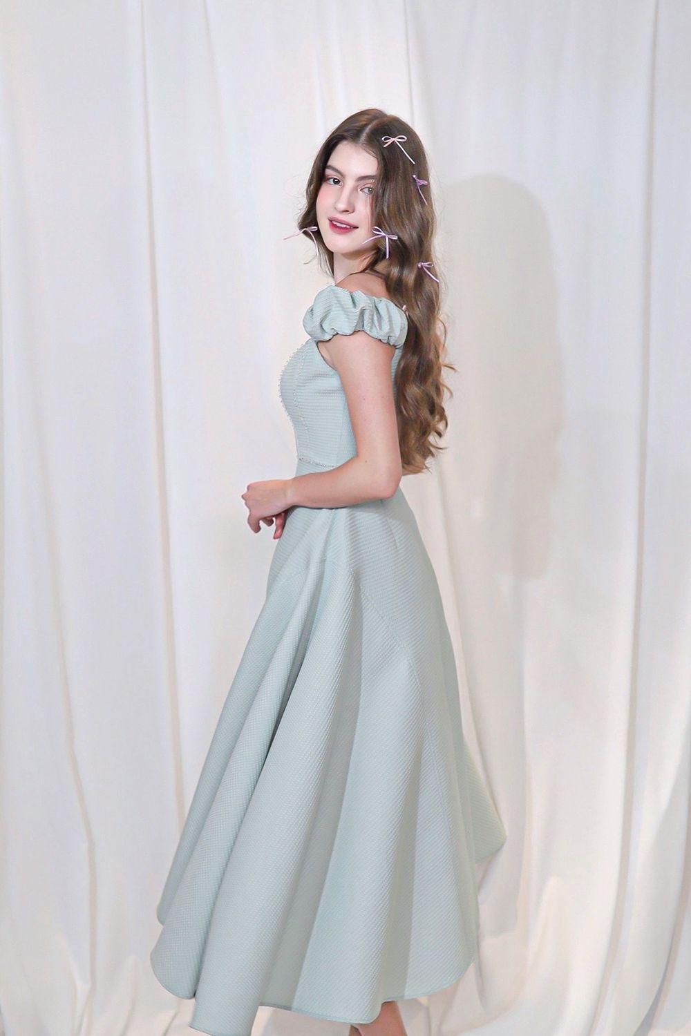 Women's Fit and Flare Off-Shoulder Foam Synthetic Midi Dress S/M/L Blue/White MEAN BLVD White / Customize Women's Fit and Flare Off-Shoulder Foam Synthetic Midi Dress S/M/L Blue/White MEAN BLVD White / Customize