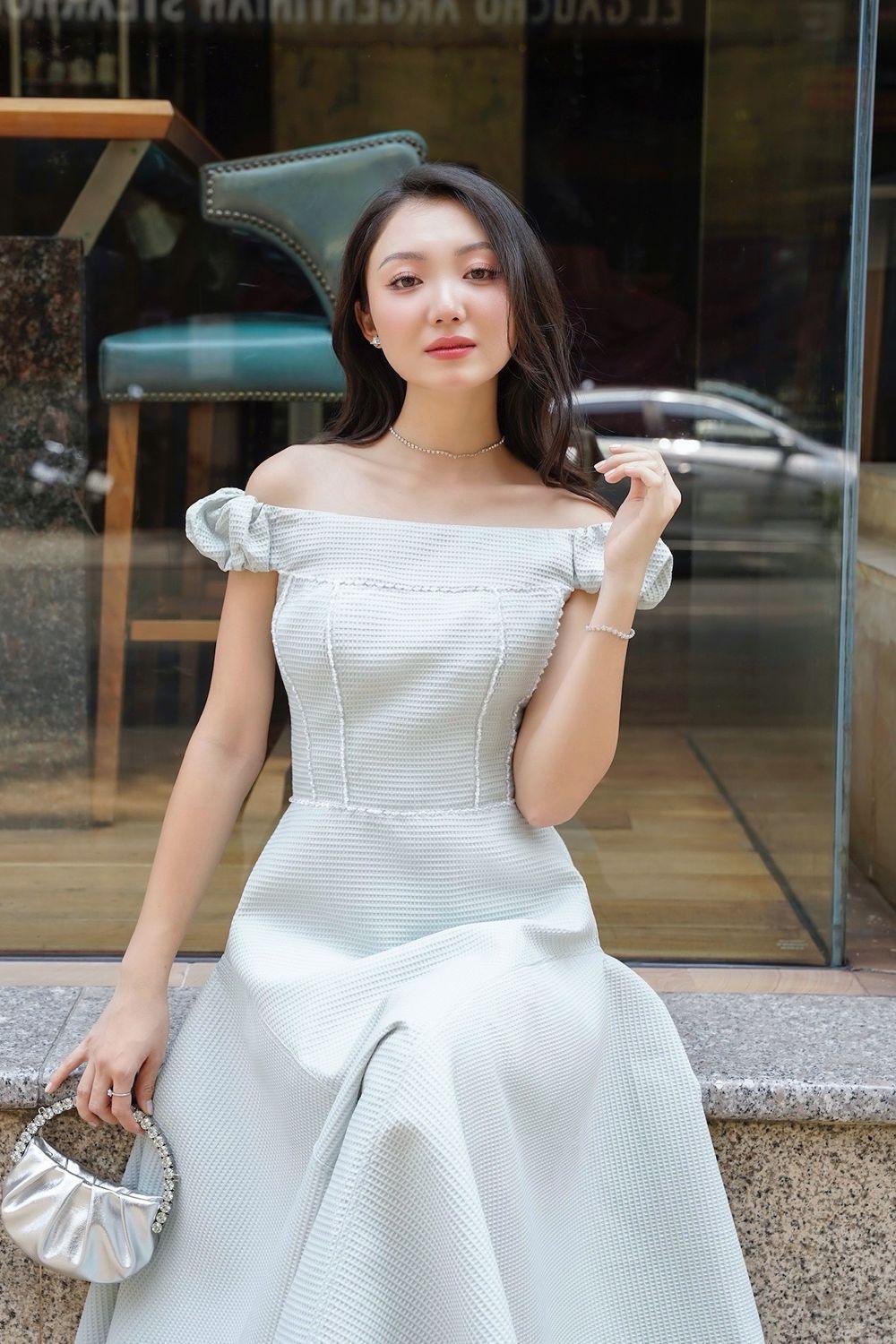 Women's Fit and Flare Off-Shoulder Foam Synthetic Midi Dress S/M/L Blue/White Mean Blvd White / Customize Women's Fit and Flare Off-Shoulder Foam Synthetic Midi Dress S/M/L Blue/White Mean Blvd White / Customize