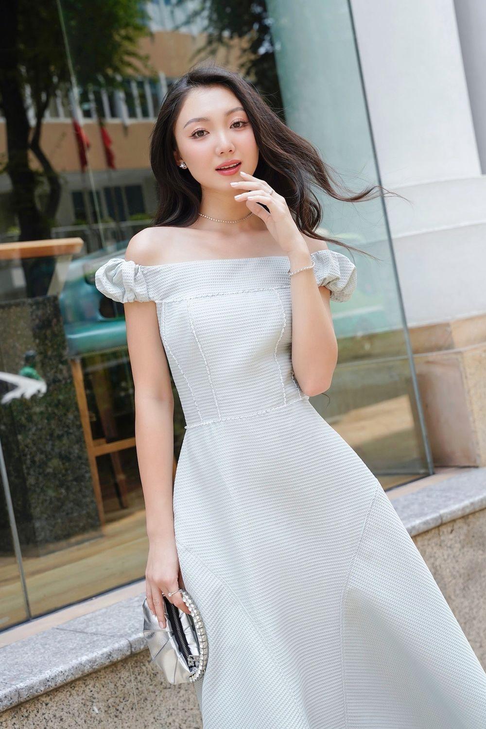 Women's Fit and Flare Off-Shoulder Foam Synthetic Midi Dress S/M/L Blue/White MEAN BLVD White / Customize Women's Fit and Flare Off-Shoulder Foam Synthetic Midi Dress S/M/L Blue/White MEAN BLVD White / Customize
