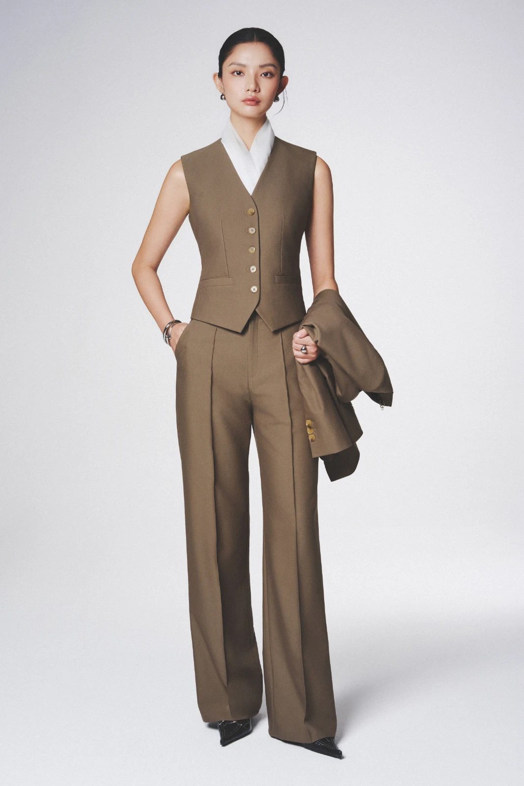Ariadne V-Neck Vest - MEAN BLVD
