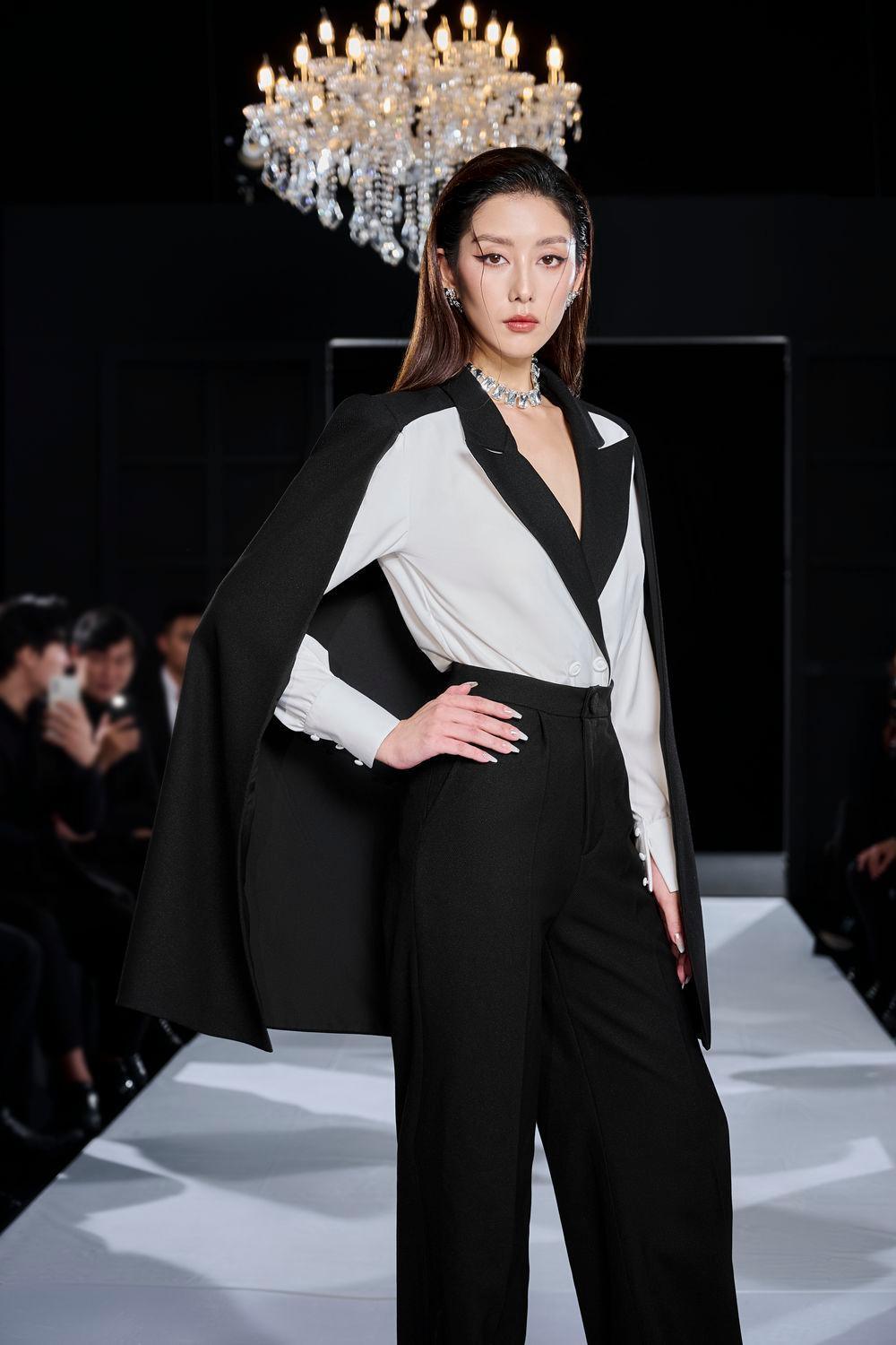 Benlly Straight Long Sleeved Cotton Set - MEAN BLVD