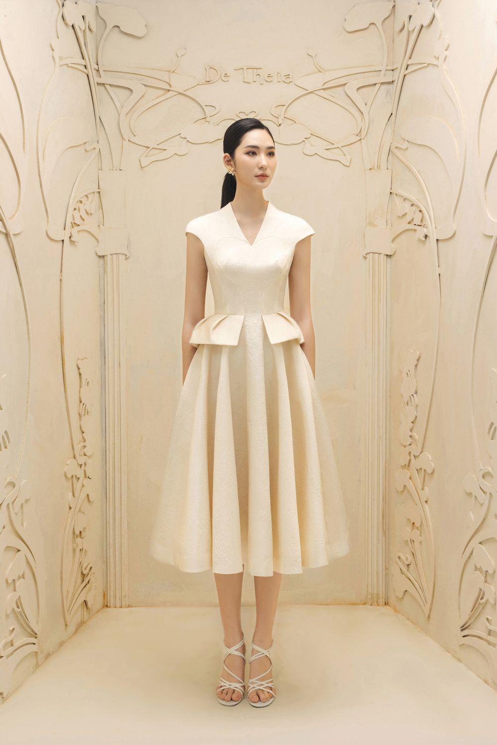 Blanche Peplum V-Neck Taffeta Midi Dress - L / Yellow Beige Blanche Peplum V-Neck Taffeta Midi Dress - L / Yellow Beige