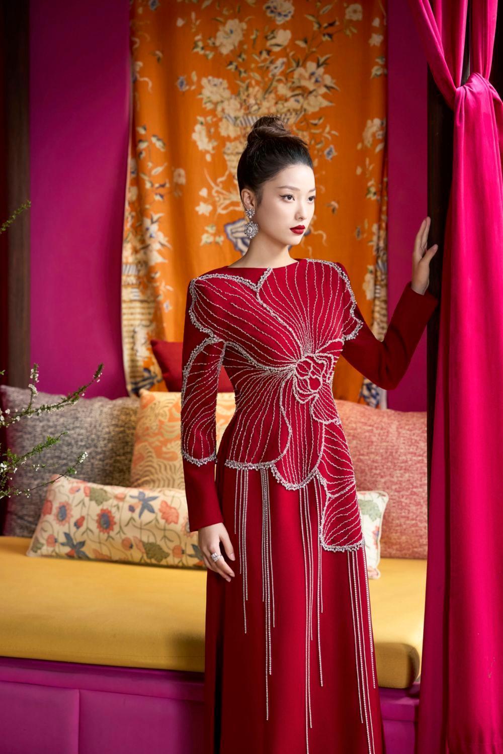 Brillia Sheath Stone Velvet Satin Floor Length Ao Dai - MEAN BLVD