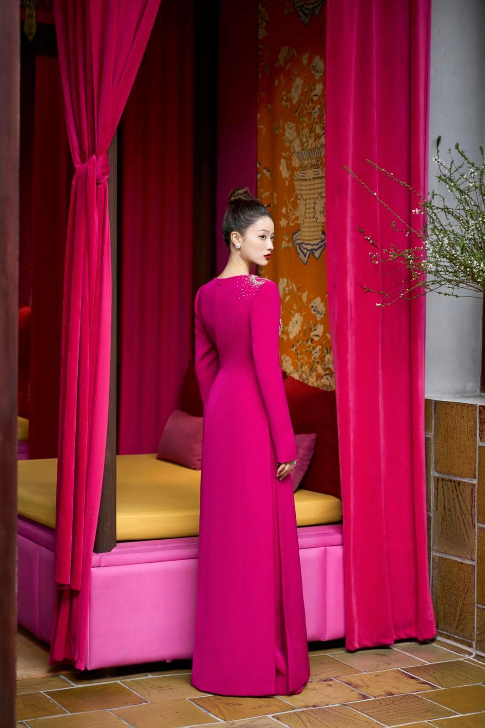 Brillz A-line Square Shoulder Velvet Satin Floor Length Ao Dai - MEAN BLVD
