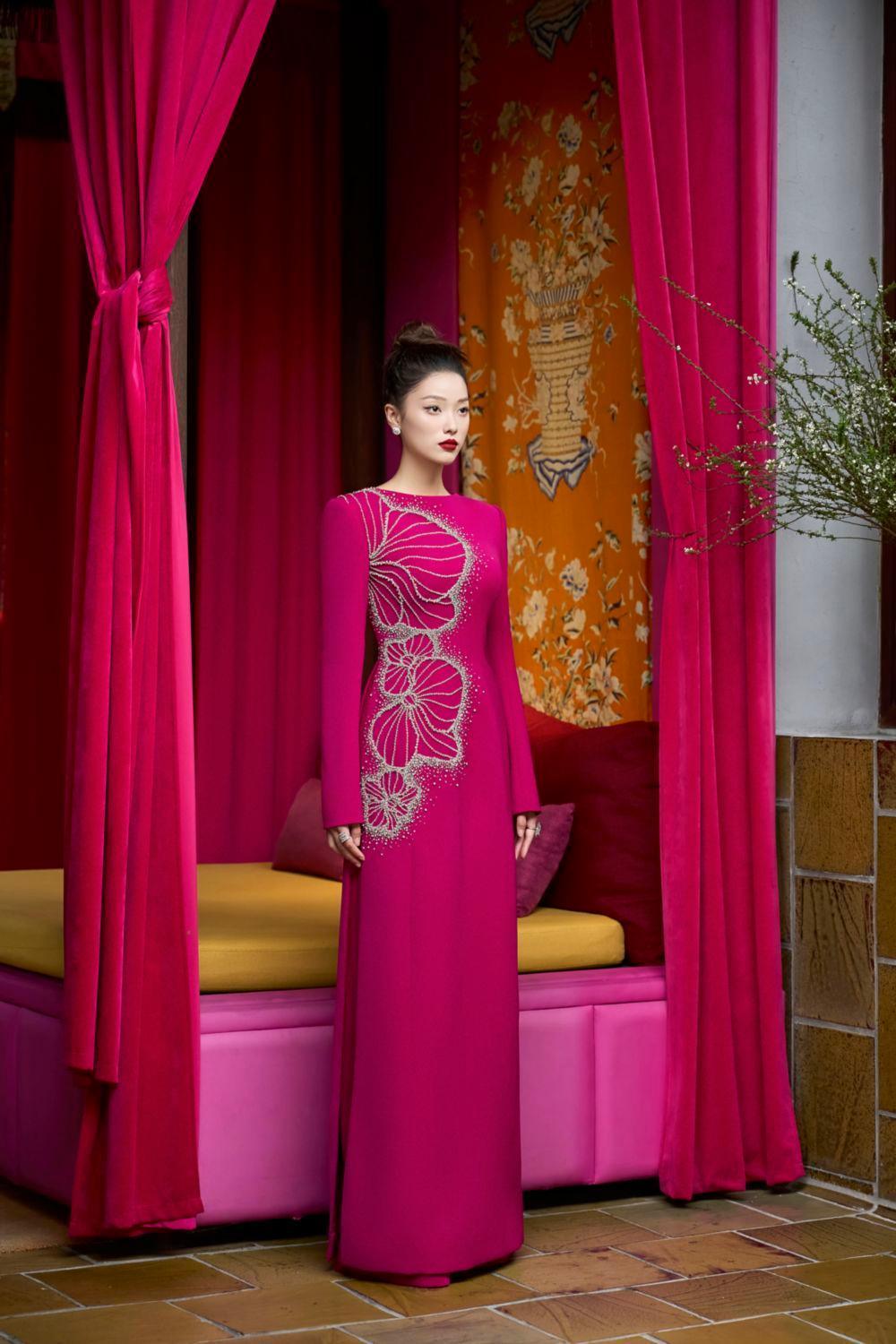 Brillz A-line Square Shoulder Velvet Satin Floor Length Ao Dai - MEAN BLVD