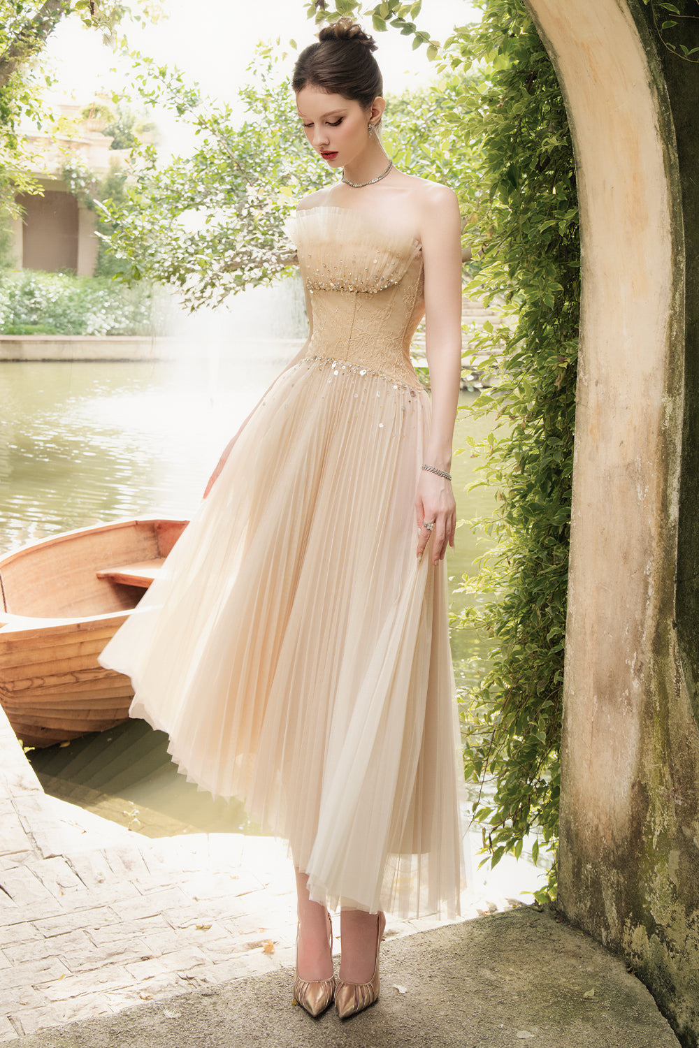 Serenya A-line Ruffled Chantilly Lace Midi Dress