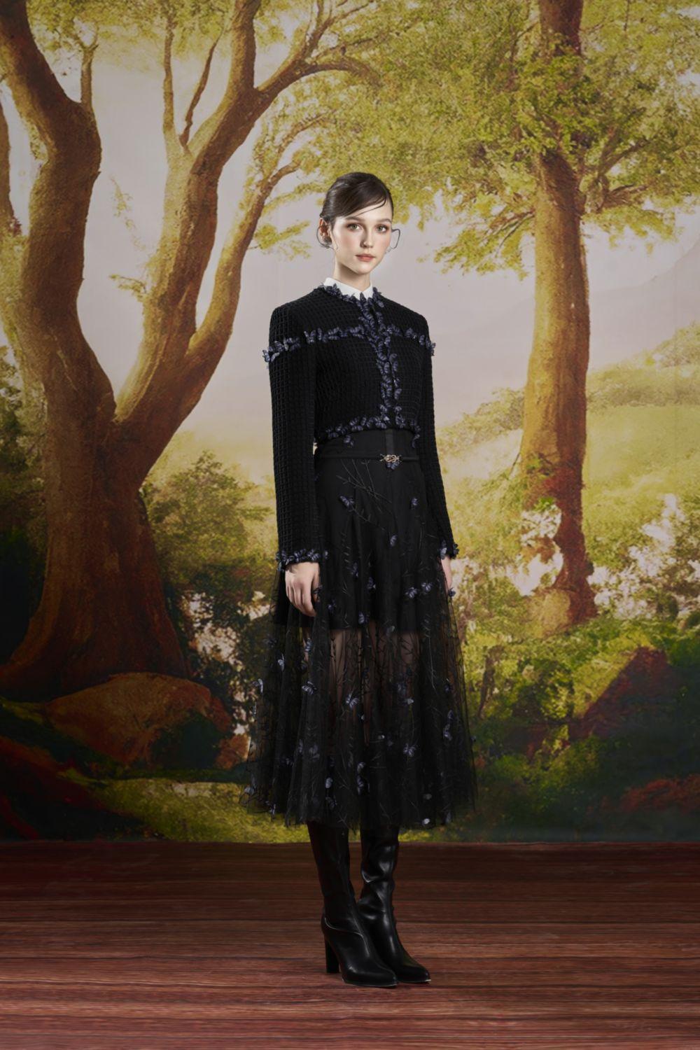 Carla Cropped Round Neck Tweed Jacket - MEAN BLVD