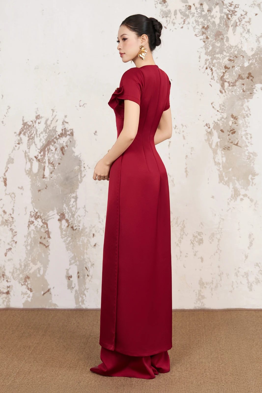 Cat Tuong Sheath Ao Dai Set - MEAN BLVD