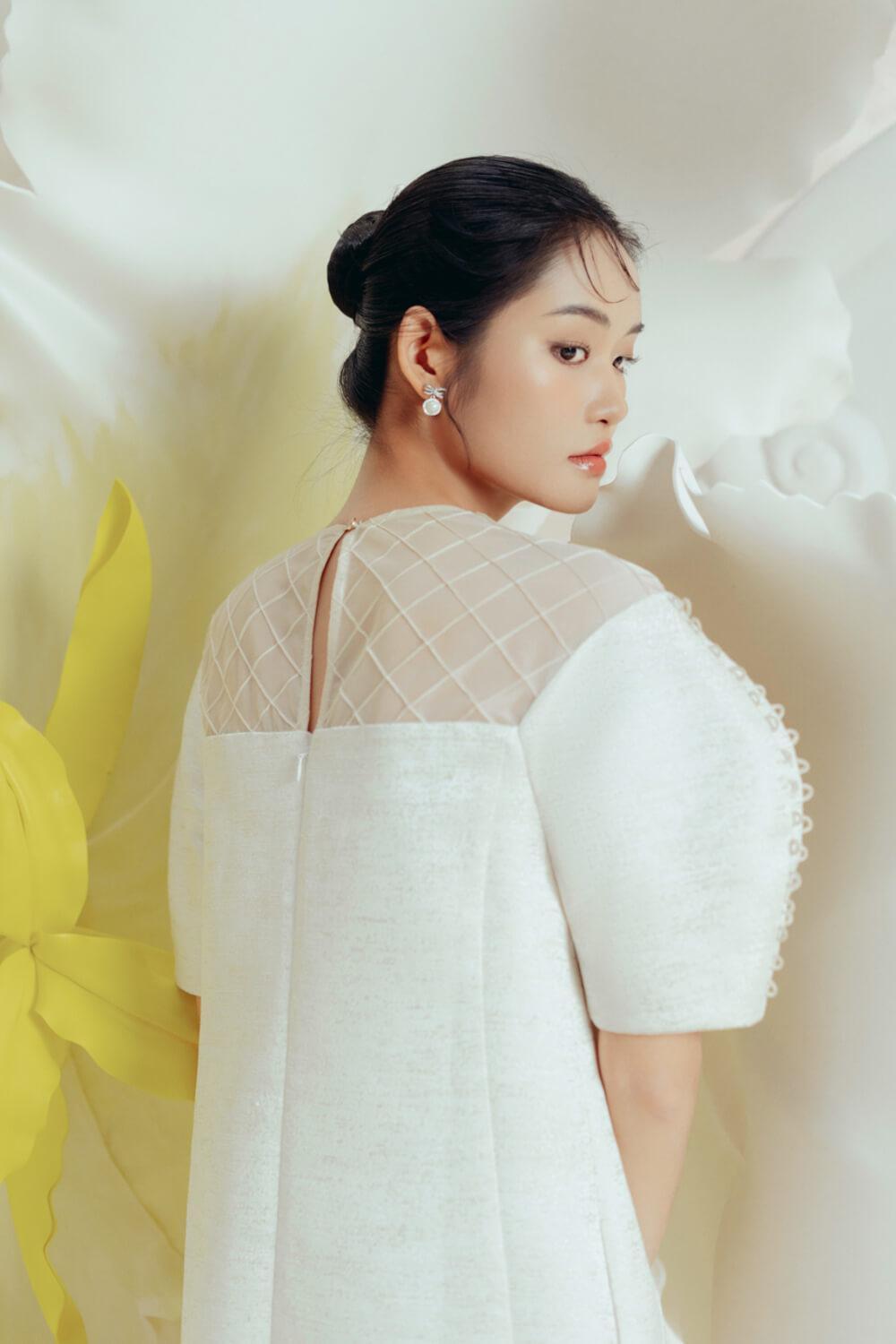 Celestia Cocoon Round Neck Taffeta Below The Knee Dress - MEAN BLVD