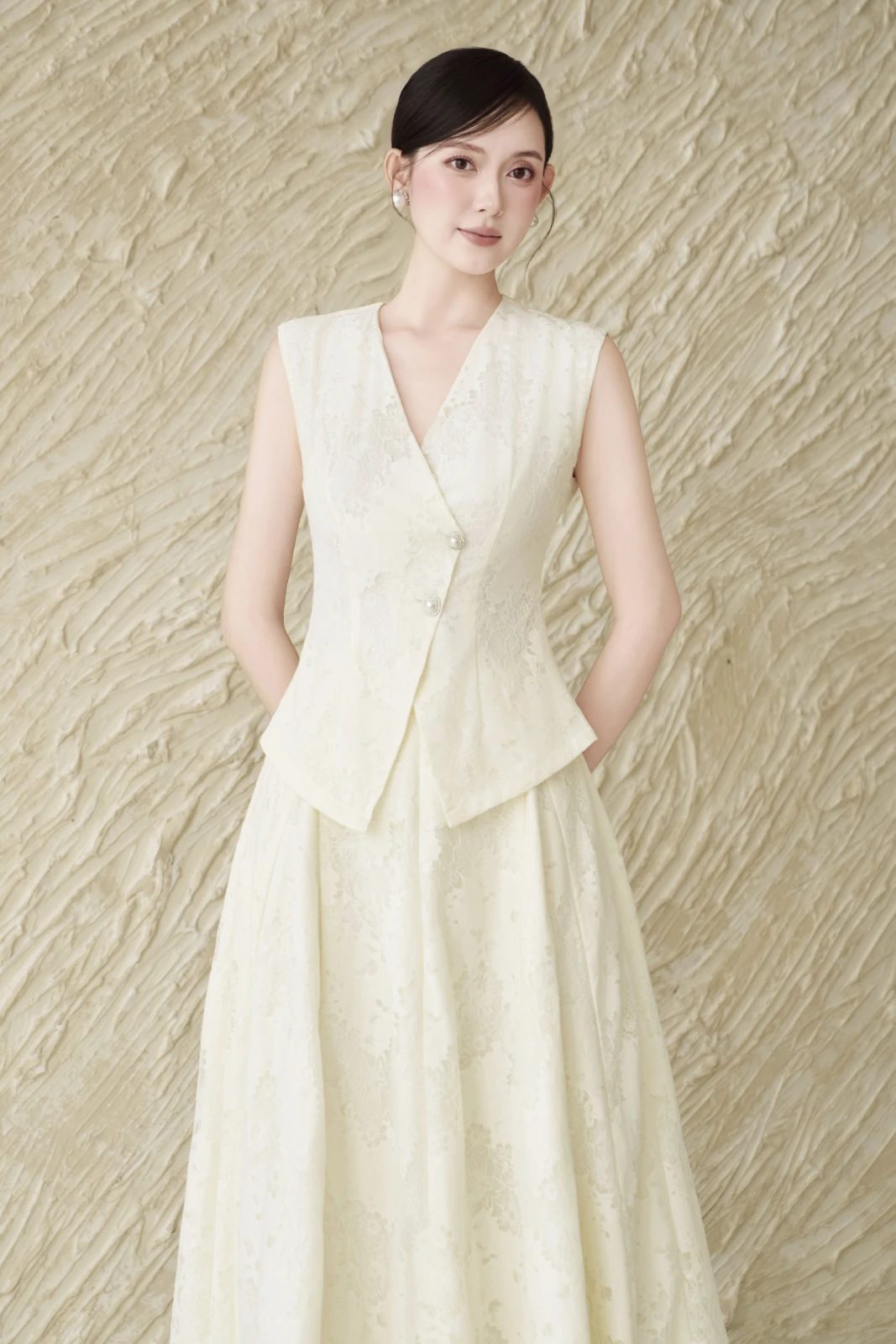 Celia V-Neck Set - MEAN BLVD