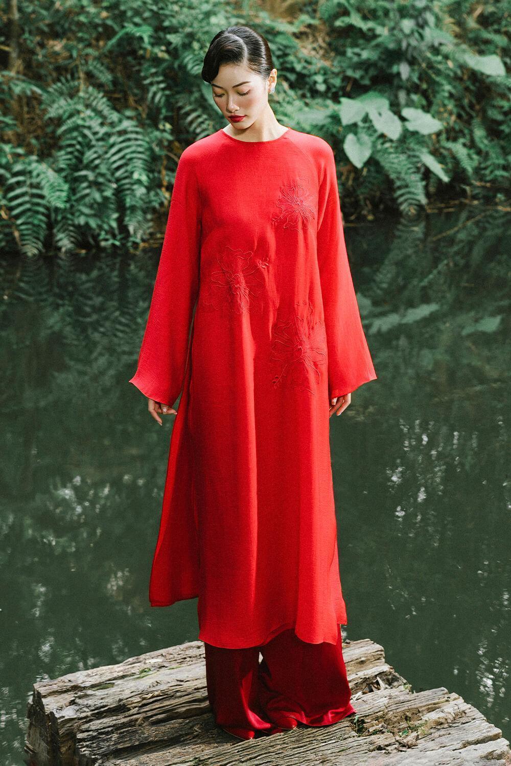 Chi Straight Round Neck Floss Silk Calf Length Ao Dai - MEAN BLVD
