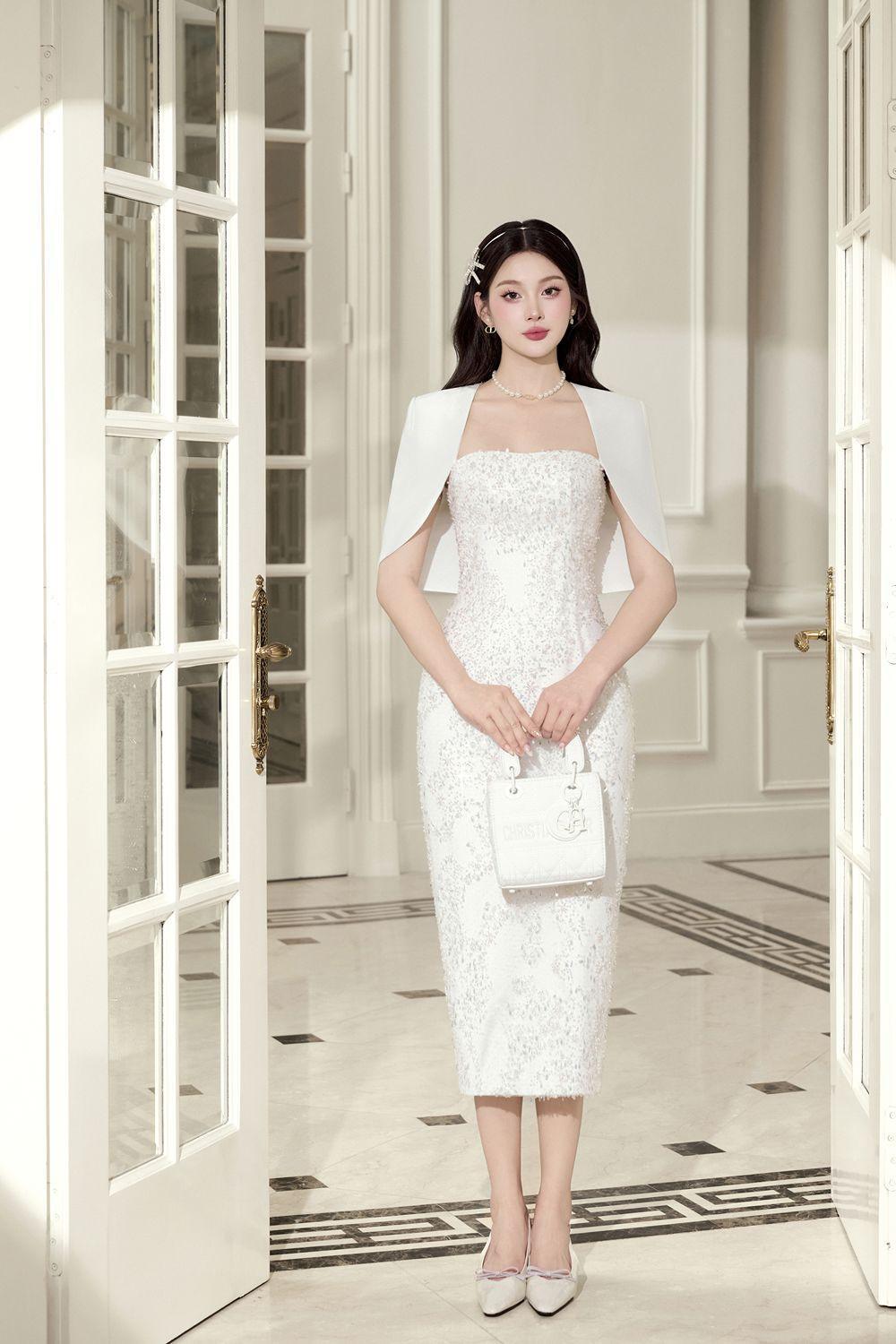 Cinder Sheath Cape Sleeved Lace Midi Dress - MEAN BLVD