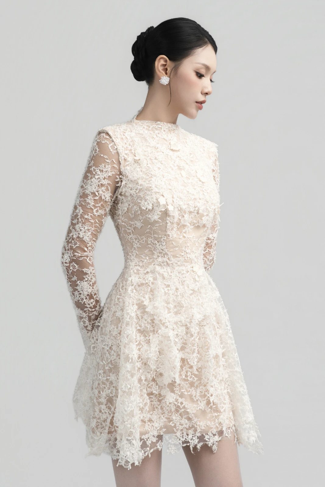 Clara Floral Lace Mini Dress - MEAN BLVD