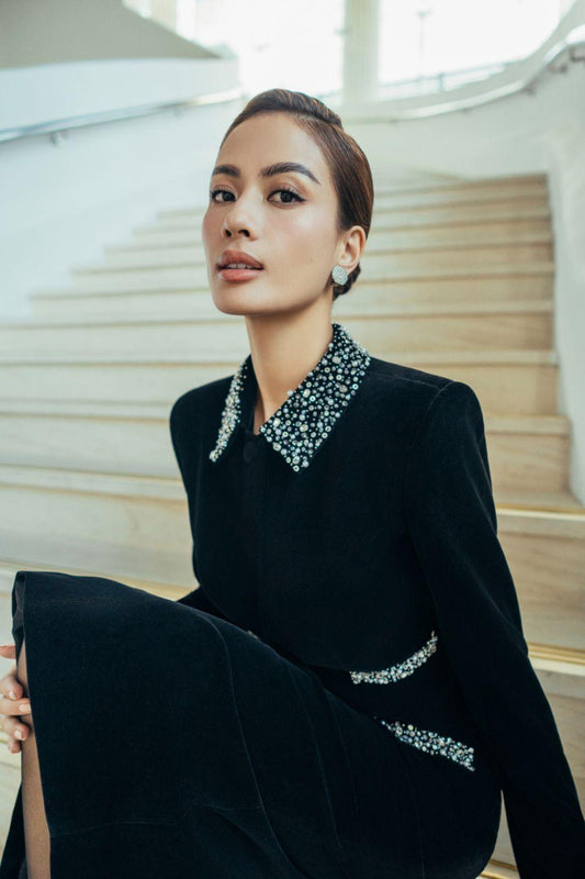 Cynthia Cropped Square Shoulder Velvet Jacket - MEAN BLVD