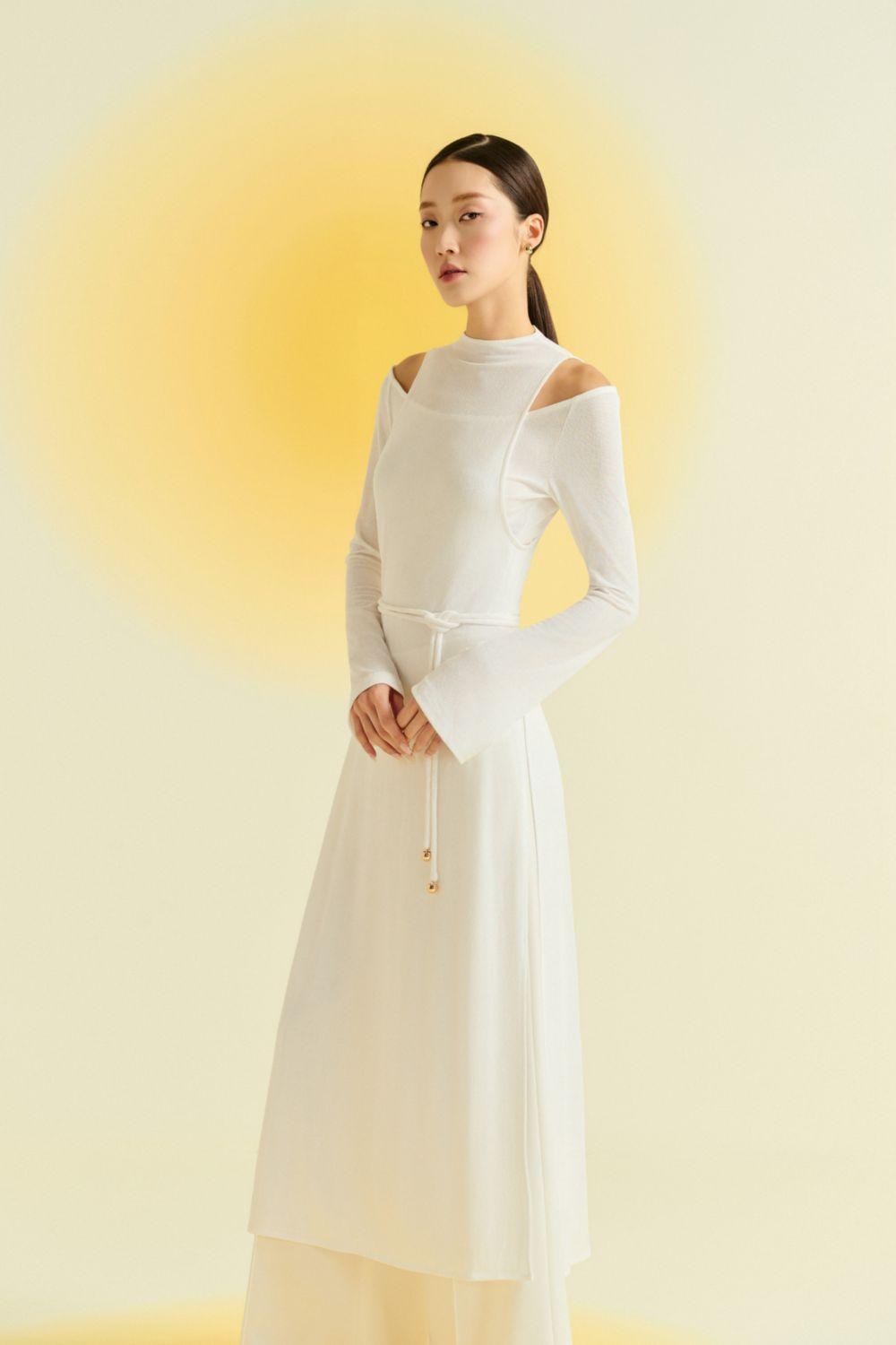 Diep Sheath Cold Shoulder Sleeved Wool Calf Length Ao Dai - MEAN BLVD