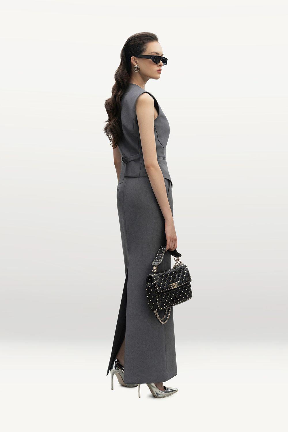 Donna Hourglass V-Neck Corduroy Vest - MEAN BLVD