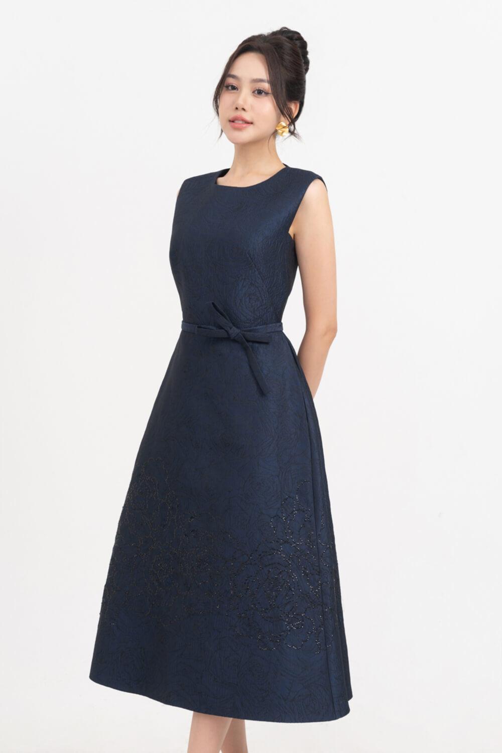 Ellen A-line Sleeveless Brocade Midi Dress L / Blue Purple
