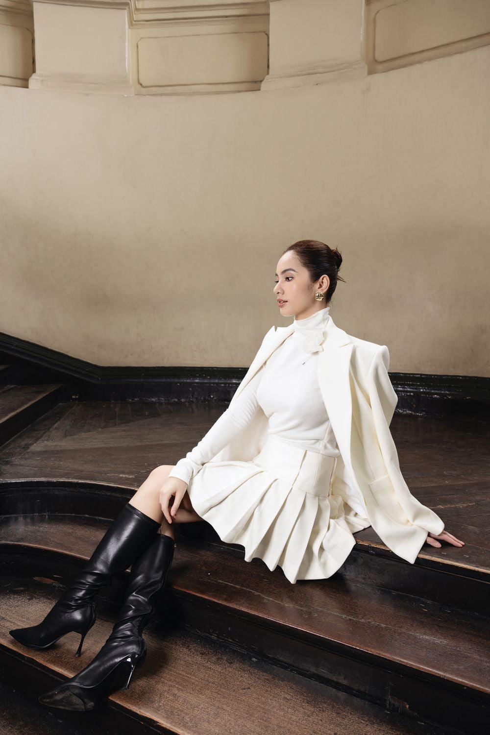 Eloise Bodycon Turtle Neck Knit Top - MEAN BLVD