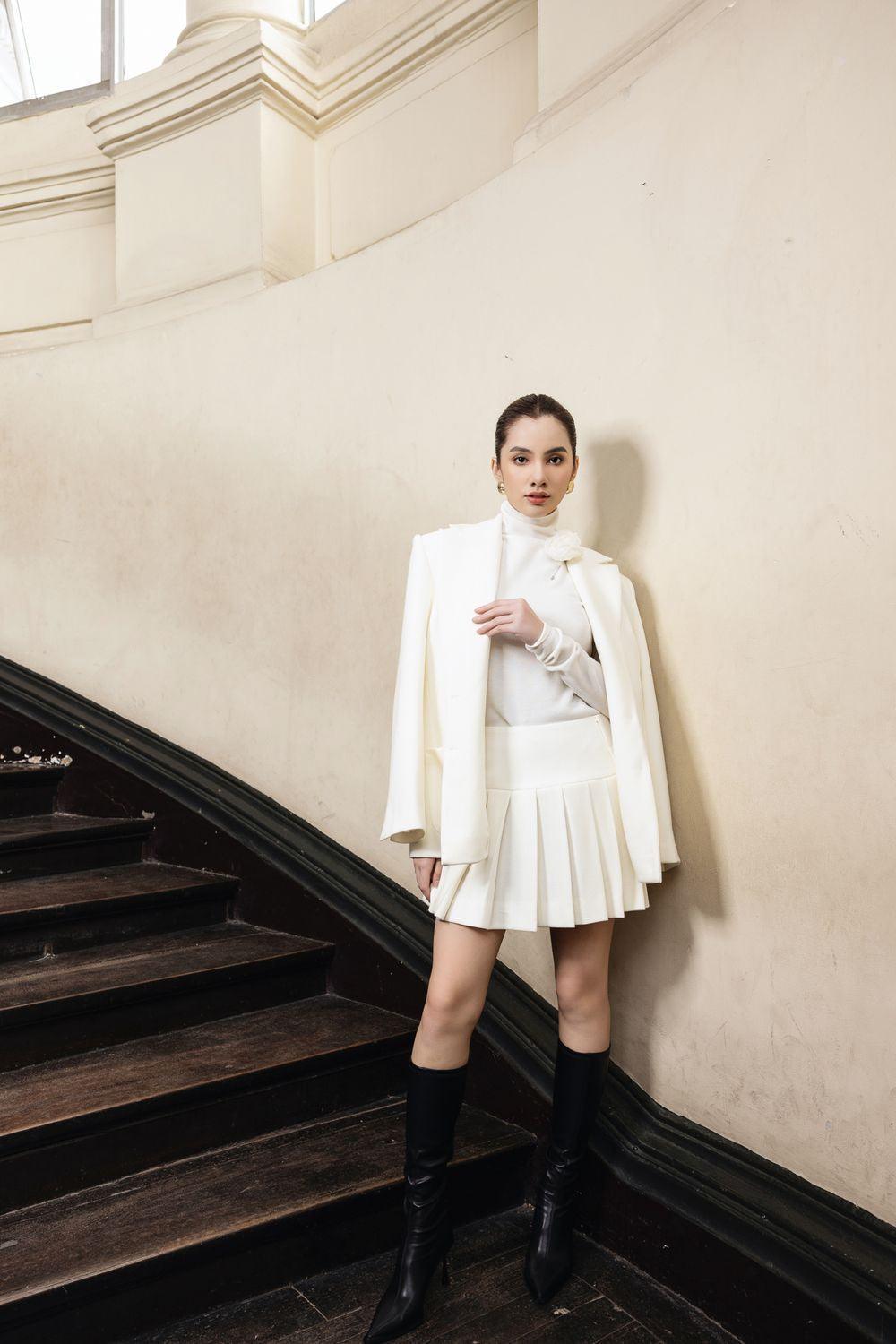 Eloise Straight Notch Lapel Wool Blazer - MEAN BLVD