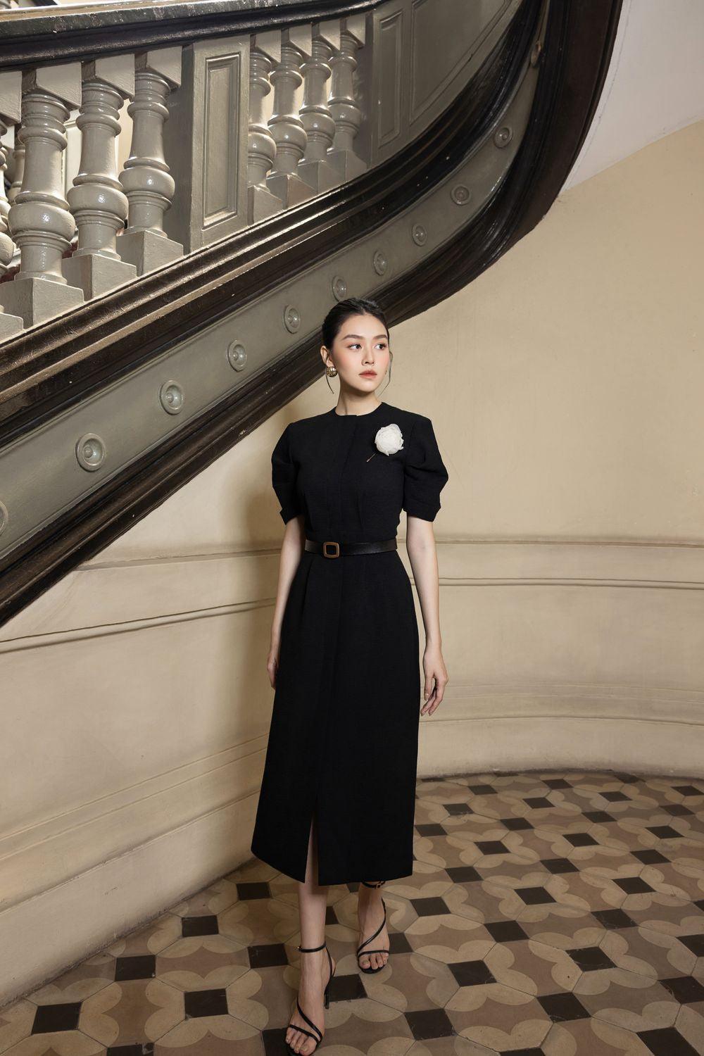 black wool midi dress Black Wool Midi Dress - Flared Silhouette with V-Neck Collar C1027