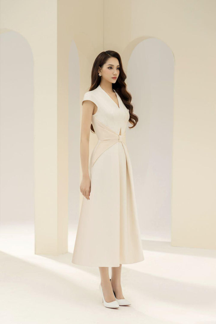 Évora A-line V-Neck Polyester Silk Midi Dress - MEAN BLVD