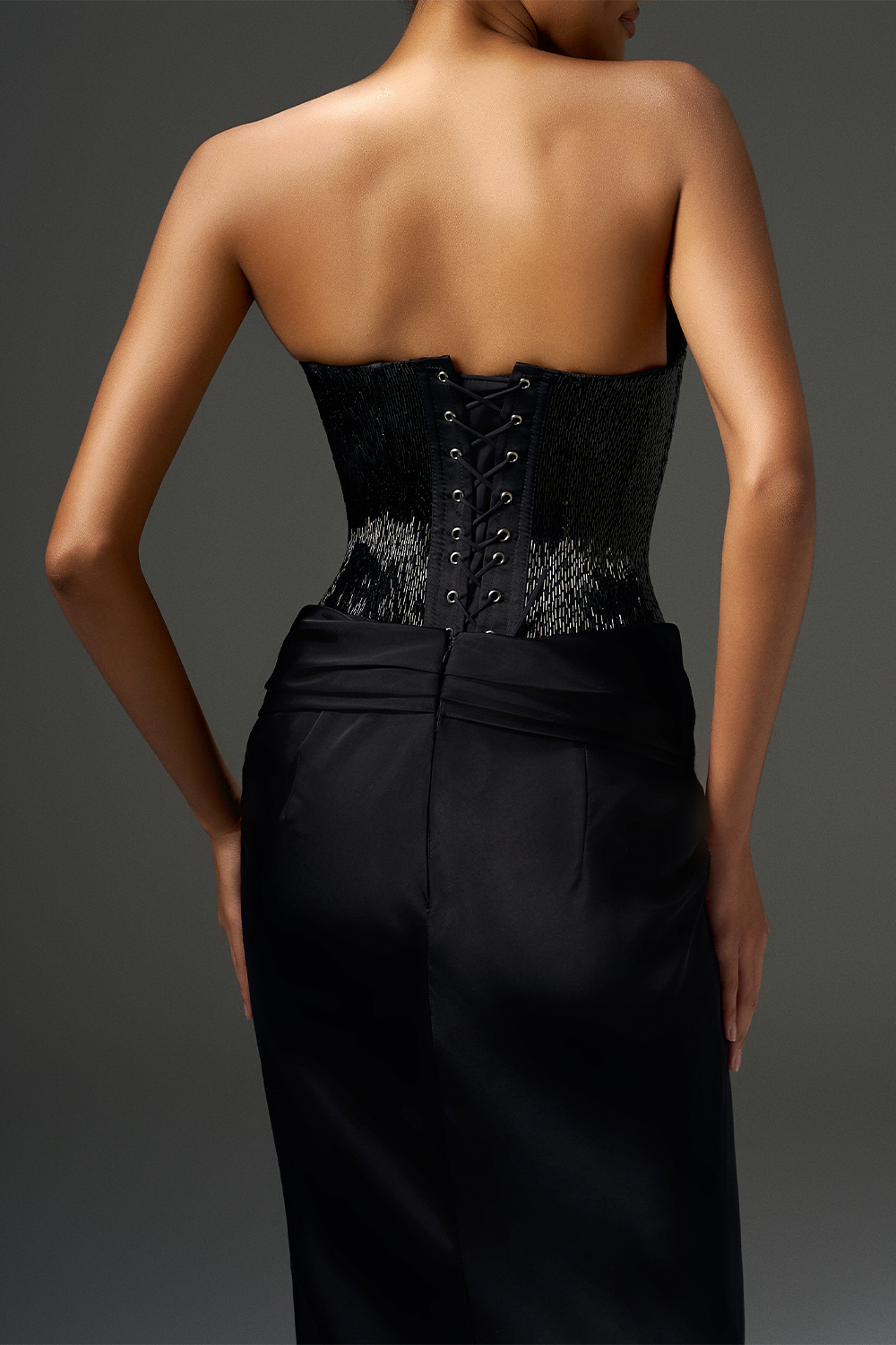 Amani Sheath Heart Neck Mesh Floor Length Dress