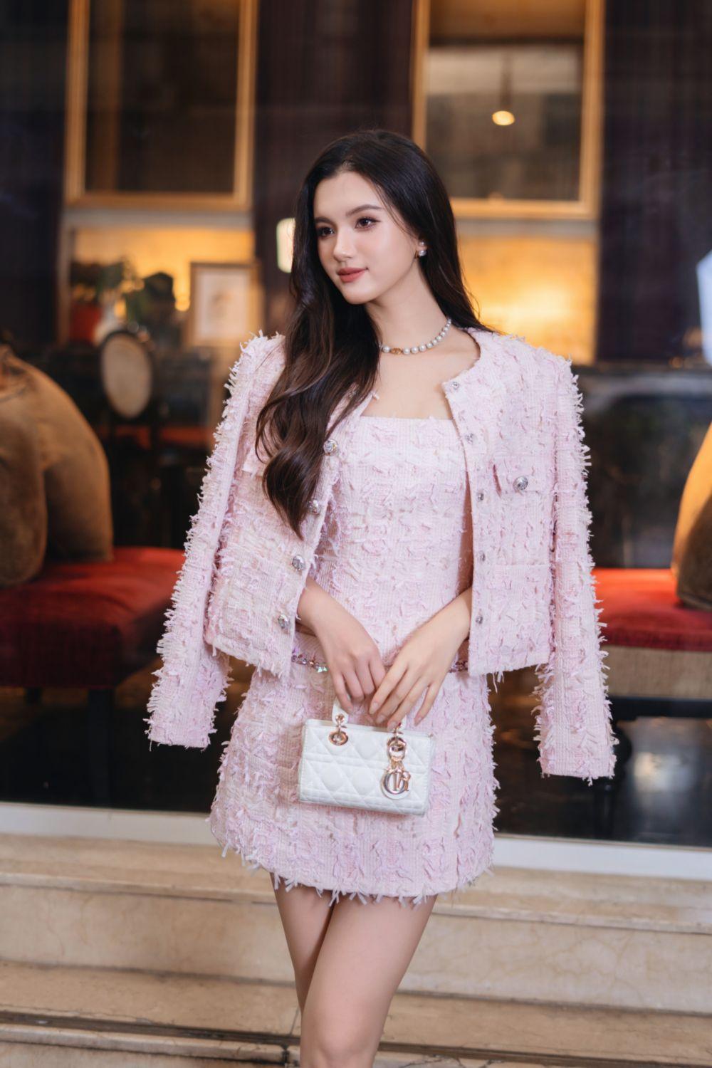 Hani Straight Round Neck Tweed Jacket - MEAN BLVD