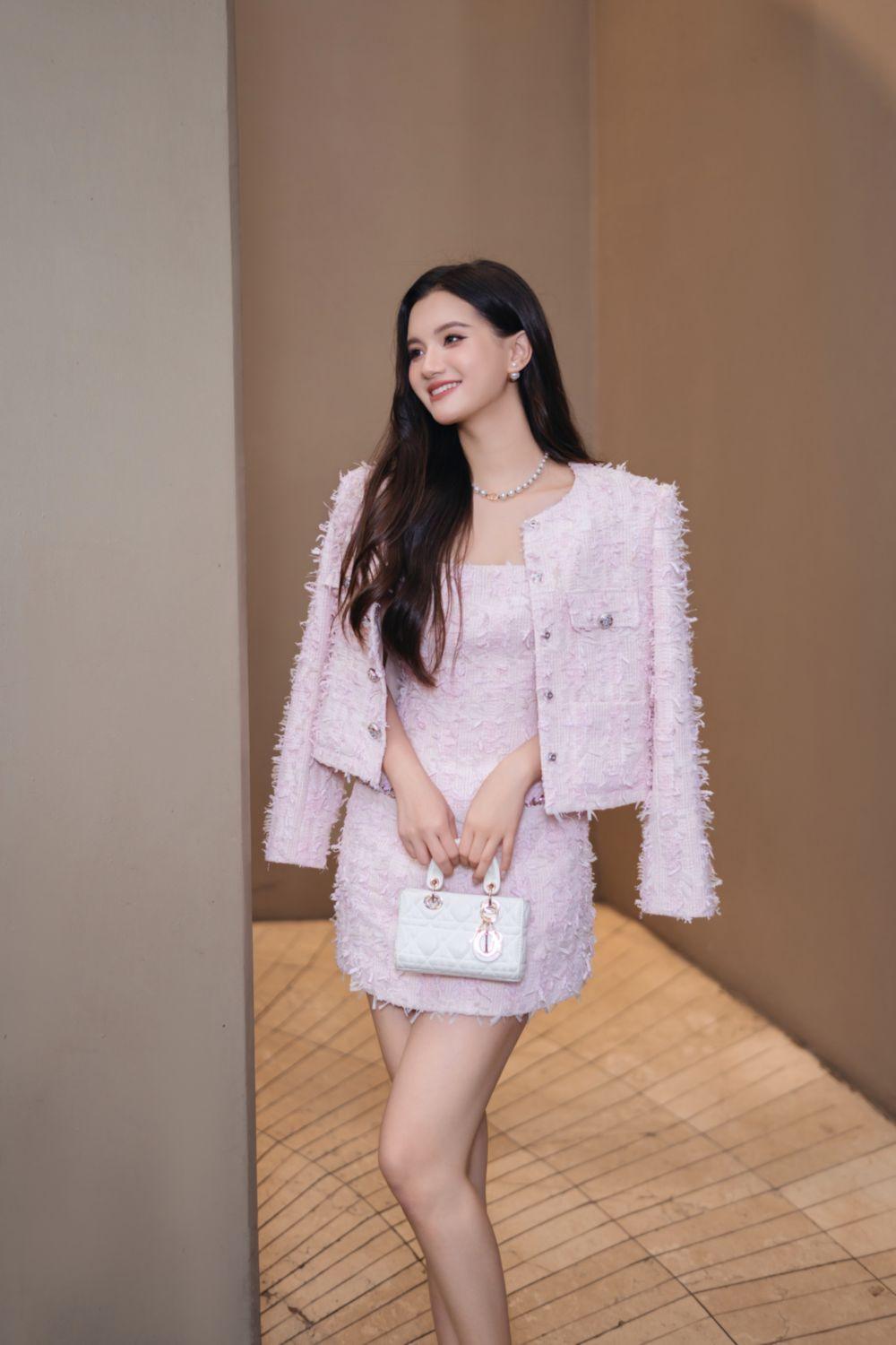 Hani Straight Round Neck Tweed Jacket - MEAN BLVD