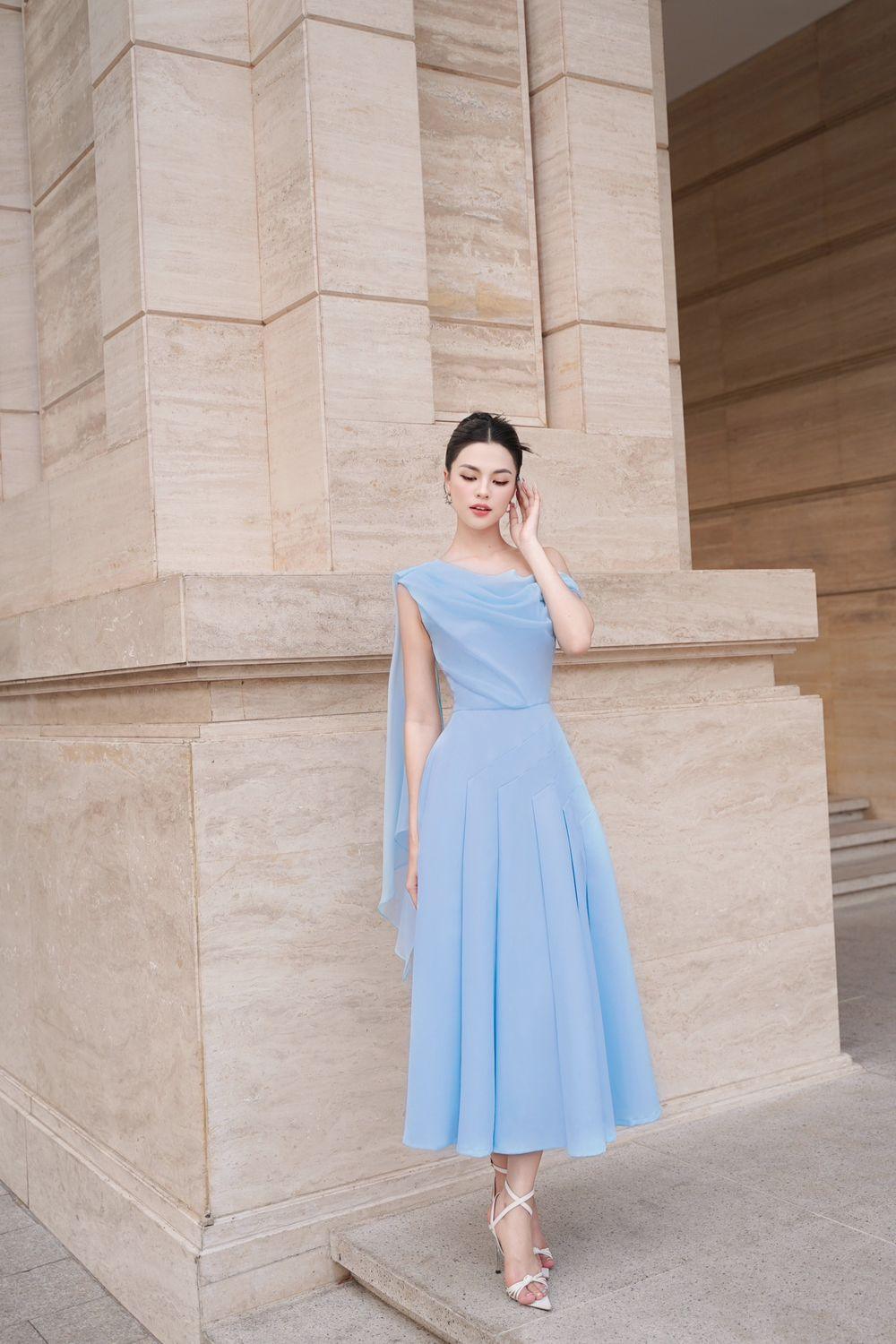 Women's Hazel Pleated Asymmetric Sleeved Organza Voile Midi Dress S/M/L/Customize Blue/Pink/Cream Beige/Red MEAN BLVD L / Blue Women's Hazel Pleated Asymmetric Sleeved Organza Voile Midi Dress S/M/L/Customize Blue/Pink/Cream Beige/Red MEAN BLVD L / Blue