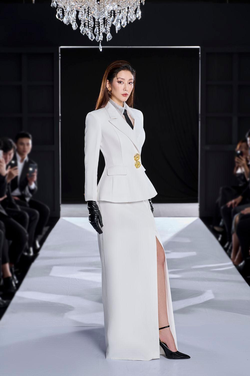 Hening Straight V-Neck Cotton Set - MEAN BLVD