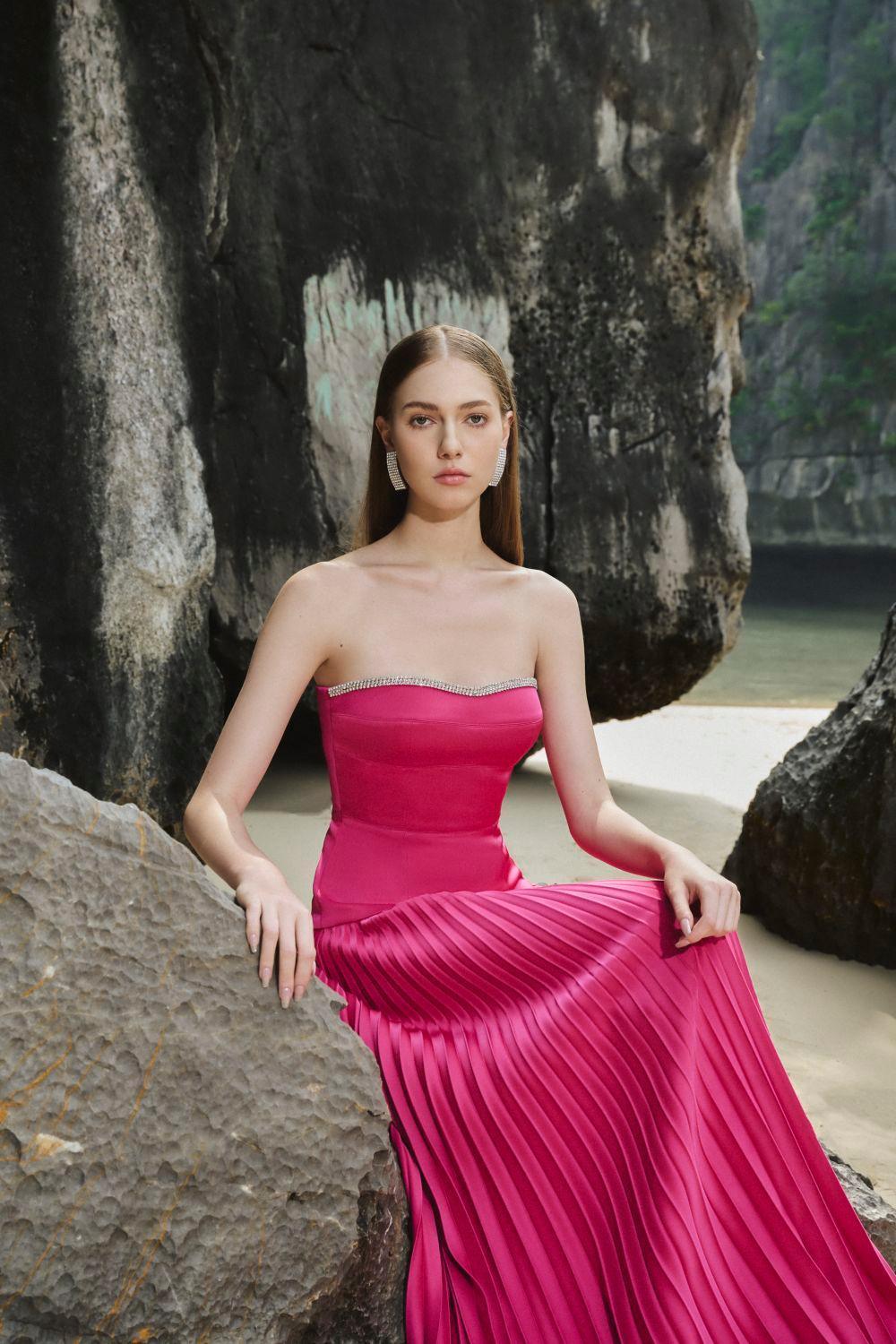 iris pleated dress IMROSKA Iris Pleated Strapless Maxi Dress | Blue