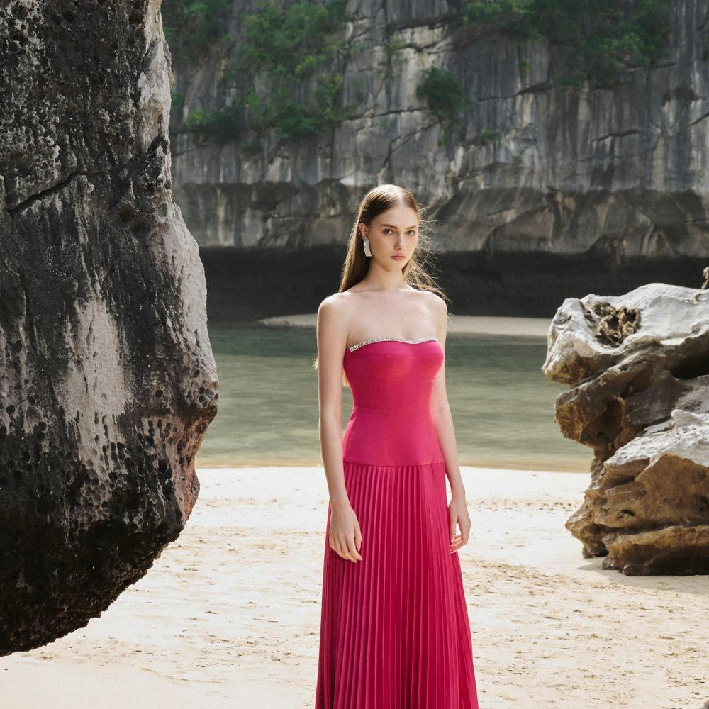 Iris Pleated Sweetheart Neck Taffeta Floor Length Dress - MEAN BLVD