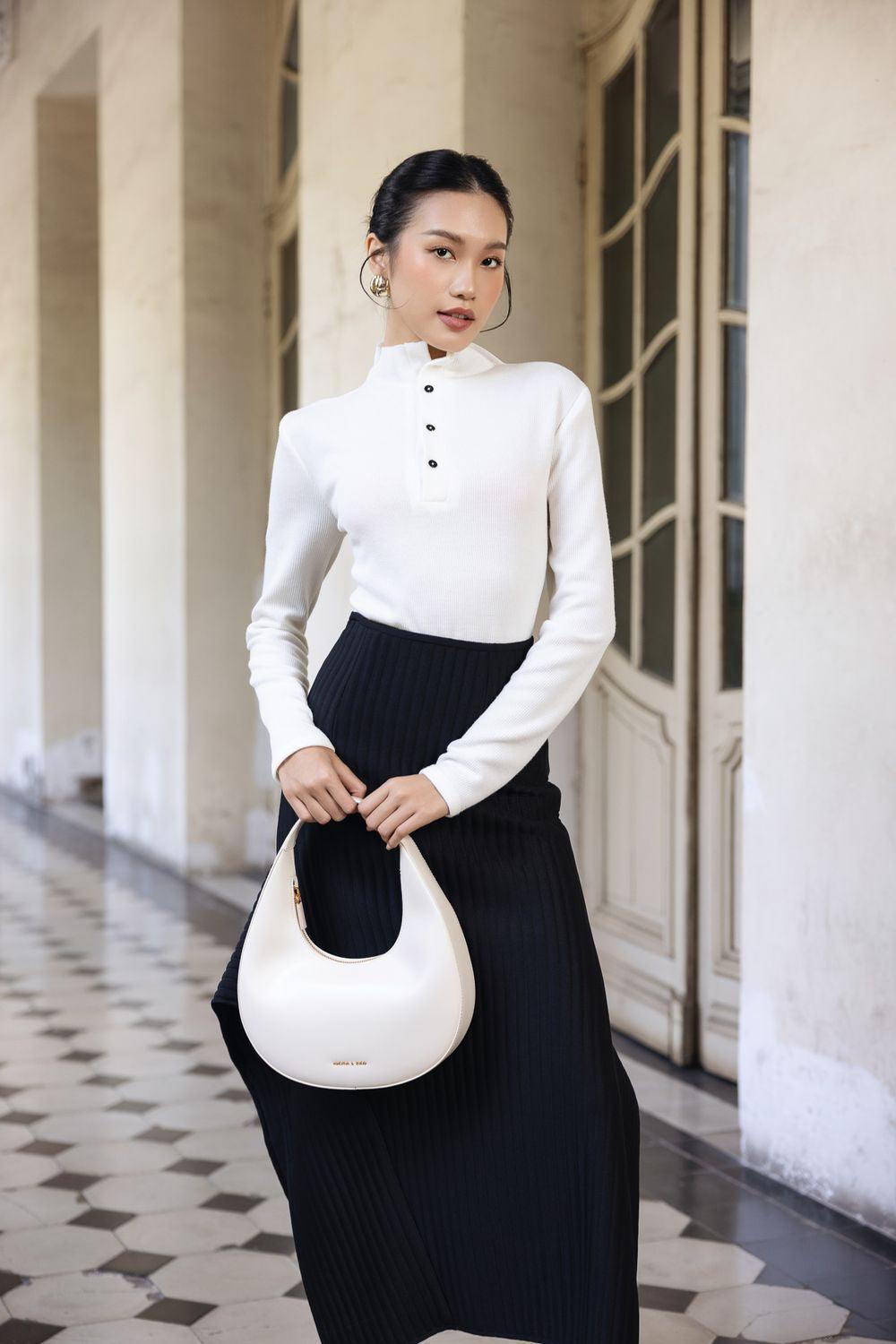 Isabelle Straight High Neck Knit Top - MEAN BLVD