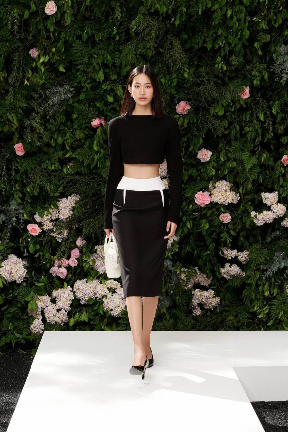 Julianna Long Sleeved Knitted Fabric Crop Top - MEAN BLVD
