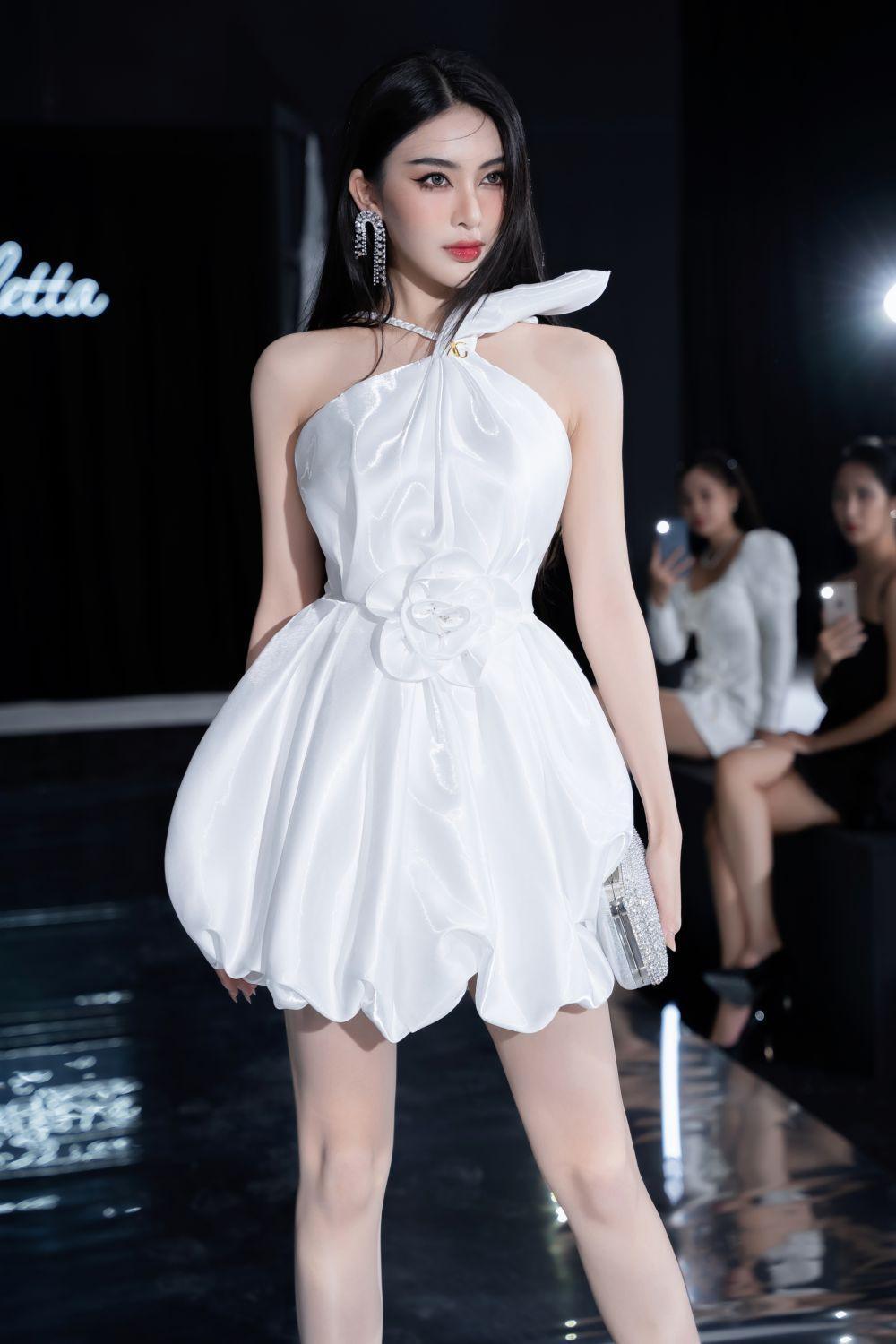 Kery Balloon V-Neck Twinkle Taffeta Mini Dress - MEAN BLVD