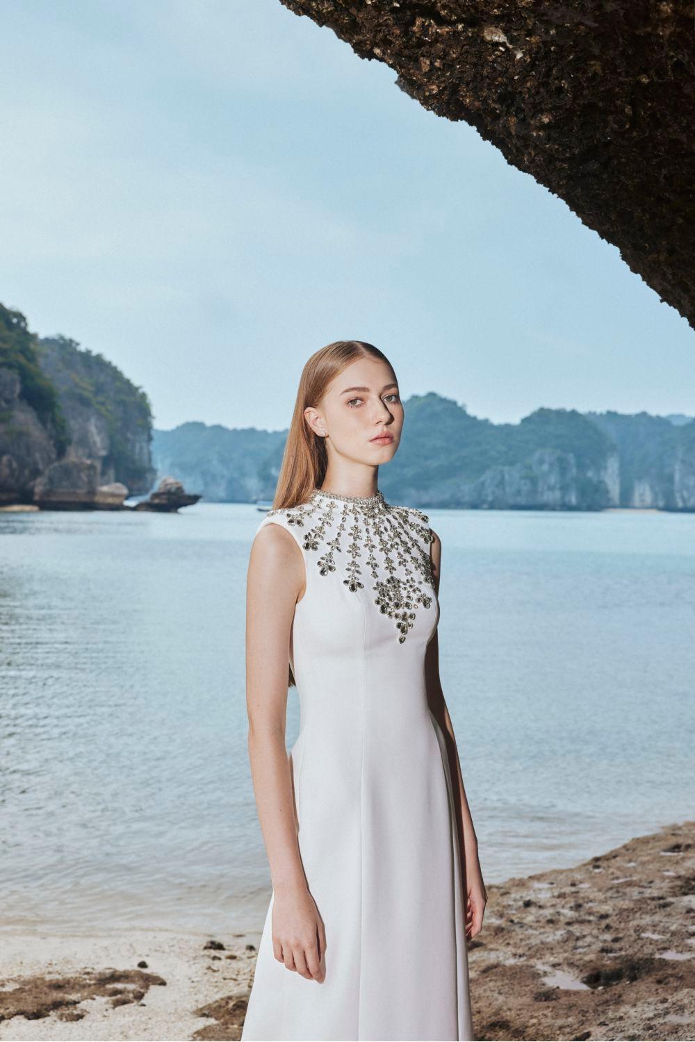 Liliana Bodycon Sleeveless Crepe Floor Length Dress - MEAN BLVD