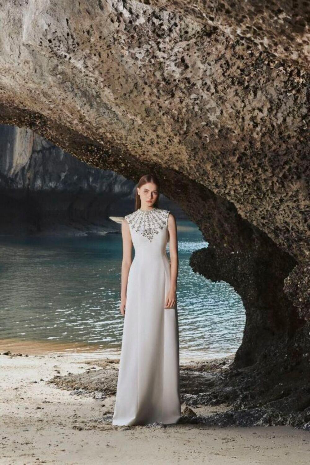 Liliana Bodycon Sleeveless Crepe Floor Length Dress - MEAN BLVD