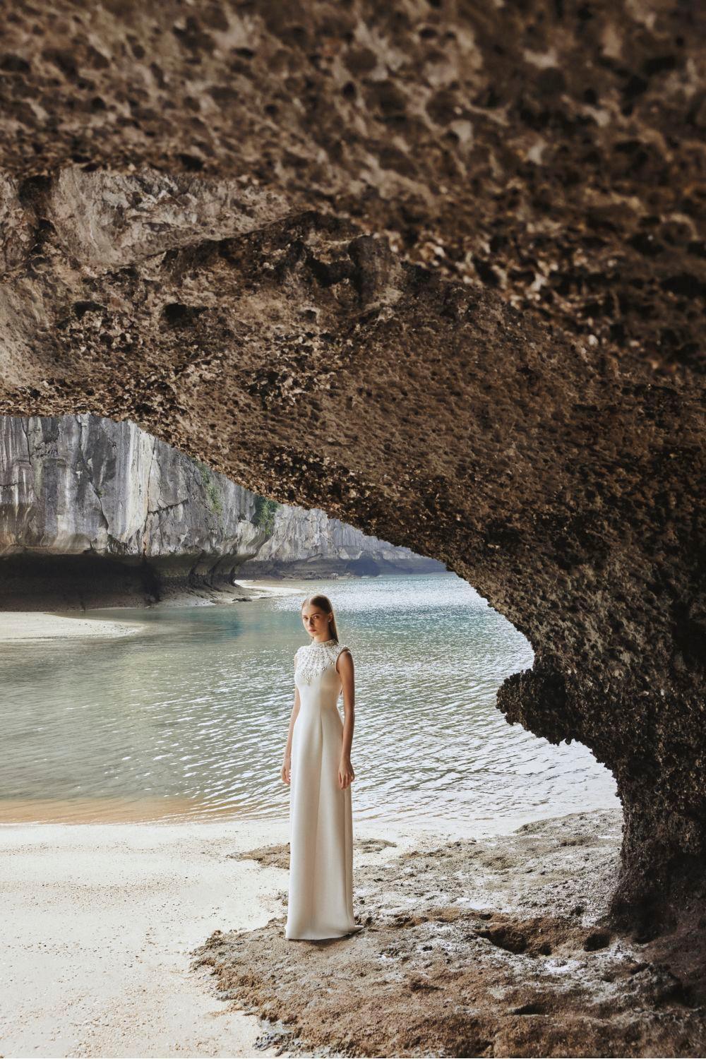 Liliana Bodycon Sleeveless Crepe Floor Length Dress - MEAN BLVD