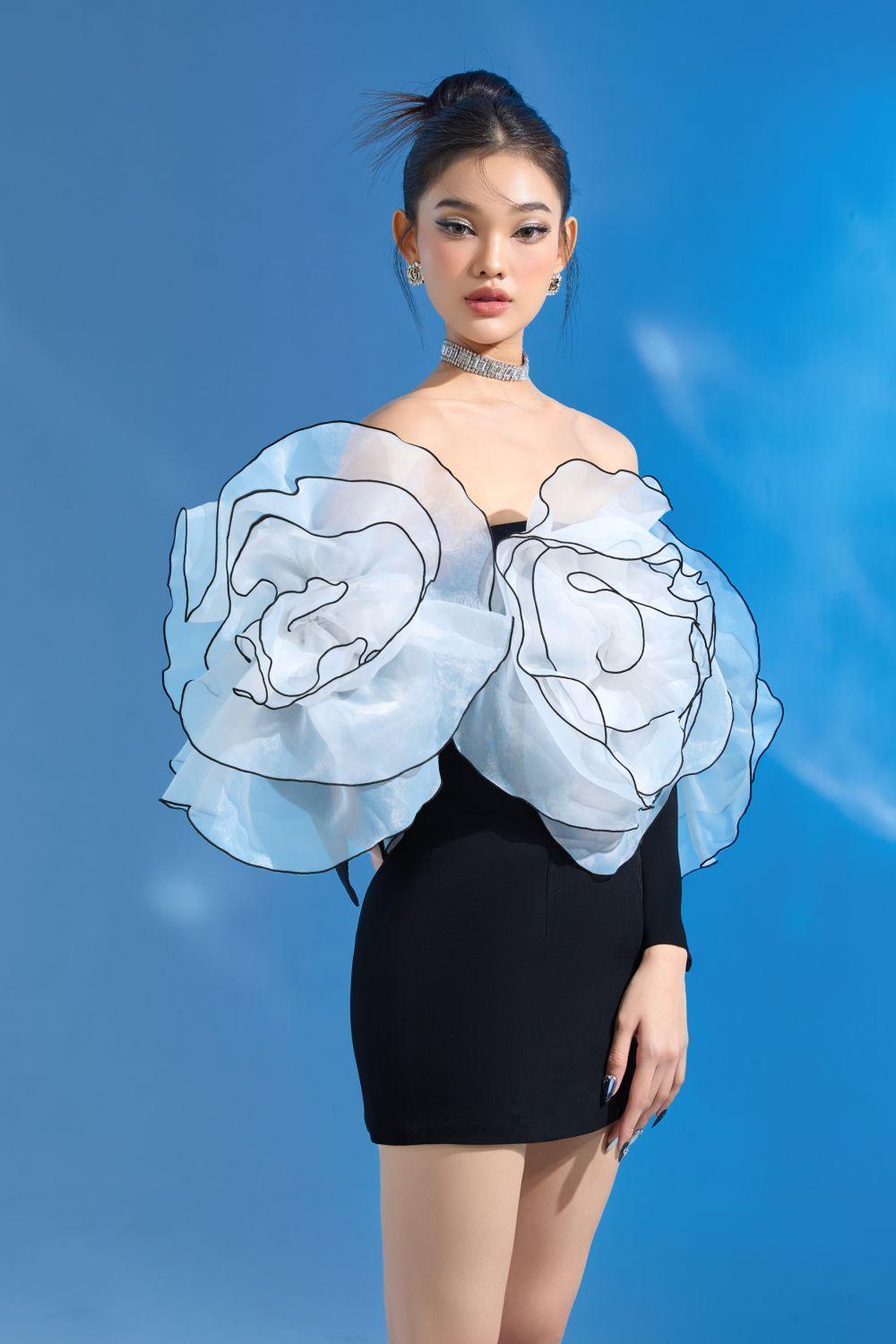 Lisa Bodycon Flower Applique Cotton Polyester Mini Dress - MEAN BLVD