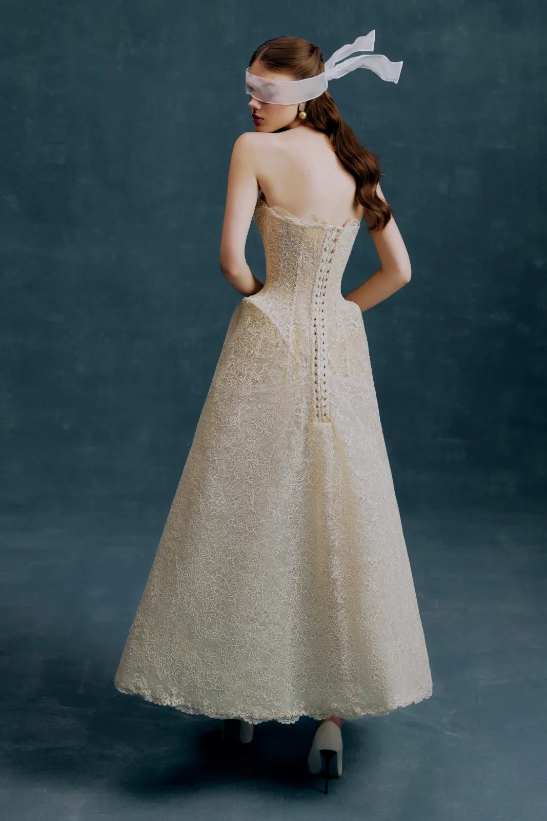 Lora Lace Applique Midi Dress - MEAN BLVD