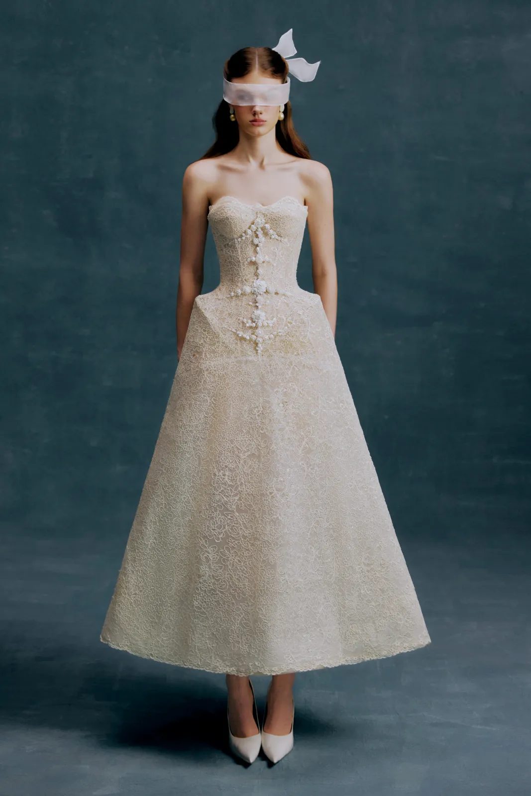 Lora Lace Applique Midi Dress - MEAN BLVD