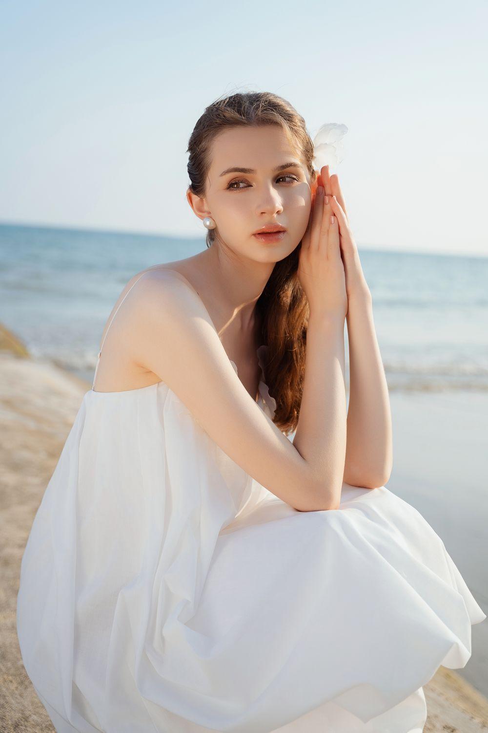 Ludi Cocoon Spaghetti Strap Kate High-low Dress - MEAN BLVD