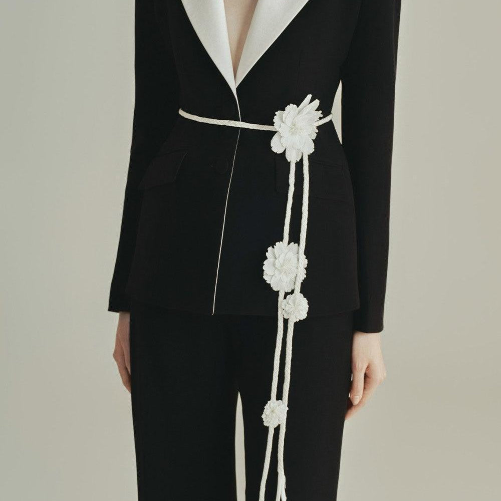 Luna Structured V-Neck Poly Silk Blazer - MEAN BLVD