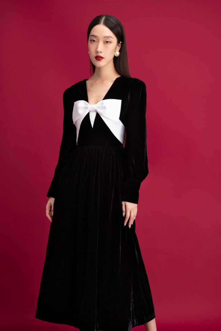Madeline A-line Long Sleeved Velvet Midi Dress - MEAN BLVD