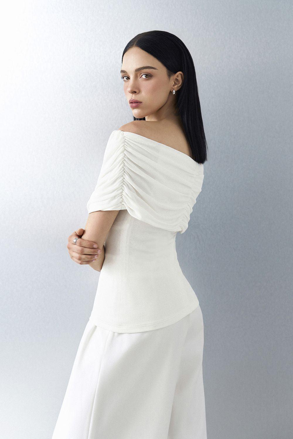 Margot Hourglass Off-Shoulder Knit Shirt - MEAN BLVD