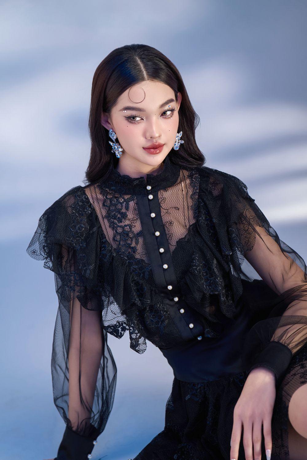 Meria Layered Cuff Sleeved Lace Mini Dress - MEAN BLVD